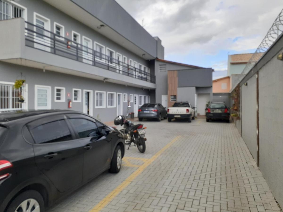 Loft 2 Completo Ar Canais Assinat Garagem Internet Prox Aparecida E Industrias Apartment Pindamonhangaba Ngoại thất bức ảnh